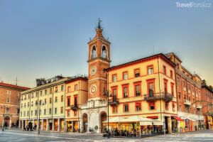 náměstí Tre Martiri v Rimini